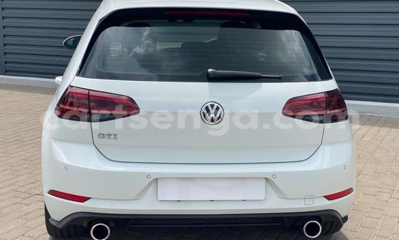 Nunua Ilio tumika Volkswagen Golf GTI White Gari ndani ya Big Bend nchini Lubombo Nunua Ilio tumika Volkswagen Golf GTI White Gari ndani ya Big Bend nchini Lubombo