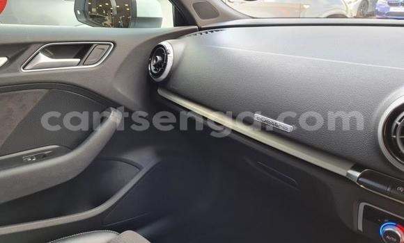 Nunua Ilio tumika Audi S3 White Gari ndani ya Big Bend nchini Lubombo Nunua Ilio tumika Audi S3 White Gari ndani ya Big Bend nchini Lubombo