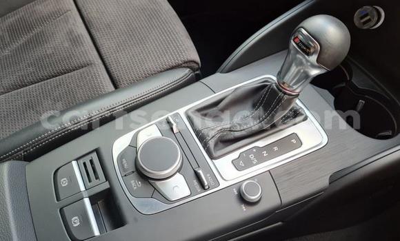 Nunua Ilio tumika Audi S3 White Gari ndani ya Big Bend nchini Lubombo Nunua Ilio tumika Audi S3 White Gari ndani ya Big Bend nchini Lubombo