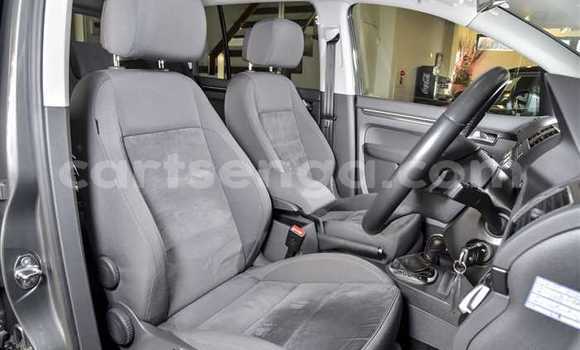 Nunua Ilio tumika Volkswagen Touran Other Gari ndani ya Kwaluseni nchini Manzini Nunua Ilio tumika Volkswagen Touran Other Gari ndani ya Kwaluseni nchini Manzini