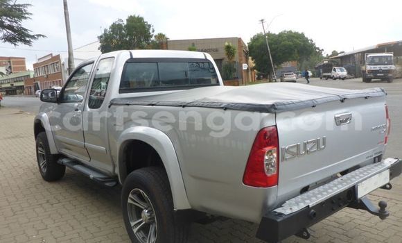 Nunua Ilio tumika Isuzu D-max Spark 4x4 Silver Gari ndani ya Hlatikulu nchini Wilaya ya Shiselweni Nunua Ilio tumika Isuzu D-max Spark 4x4 Silver Gari ndani ya Hlatikulu nchini Wilaya ya Shiselweni