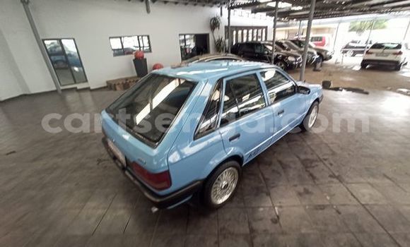 Acheter Occasion Voiture Mazda 323 Bleu à Bulembu, Hhohho Acheter Occasion Voiture Mazda 323 Bleu à Bulembu, Hhohho