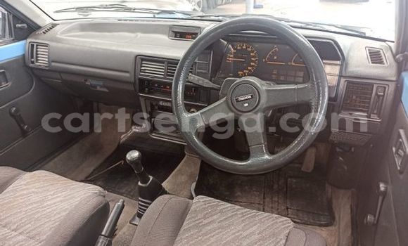 Acheter Occasion Voiture Mazda 323 Bleu à Bulembu, Hhohho Acheter Occasion Voiture Mazda 323 Bleu à Bulembu, Hhohho