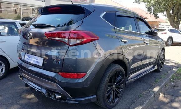Nunua Ilio tumika Hyundai Tucson Silver Gari ndani ya Bulembu nchini Hhohho Nunua Ilio tumika Hyundai Tucson Silver Gari ndani ya Bulembu nchini Hhohho