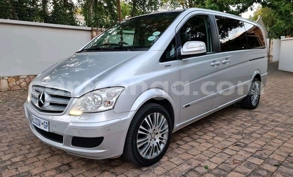 Nunua Ilio tumika Mercedes Viano Silver Gari ndani ya Big Bend nchini Lubombo