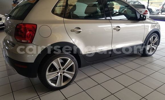 Nunua Ilio tumika Volkswagen Polo Beige Gari ndani ya Ezulwini nchini Hhohho Nunua Ilio tumika Volkswagen Polo Beige Gari ndani ya Ezulwini nchini Hhohho
