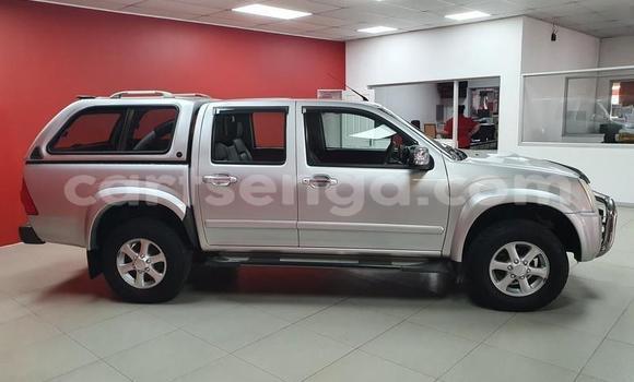 Nunua Ilio tumika Isuzu KB Silver Gari ndani ya Big Bend nchini Lubombo Nunua Ilio tumika Isuzu KB Silver Gari ndani ya Big Bend nchini Lubombo