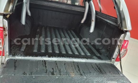 Nunua Ilio tumika Isuzu KB Silver Gari ndani ya Big Bend nchini Lubombo Nunua Ilio tumika Isuzu KB Silver Gari ndani ya Big Bend nchini Lubombo