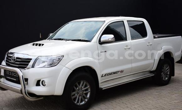 Buy Used Toyota Hilux White Car in Mhlambanyatsi in Manzini Buy Used Toyota Hilux White Car in Mhlambanyatsi in Manzini