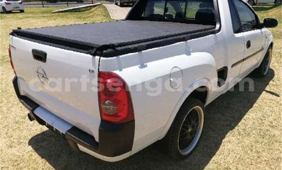 Buy Used Opel Corsa Silver Car in Bhunya in Manzini Buy Used Opel Corsa Silver Car in Bhunya in Manzini