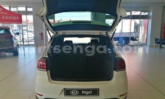 Nunua Ilio tumika Volkswagen Golf GTI White Gari ndani ya Ezulwini nchini Hhohho Nunua Ilio tumika Volkswagen Golf GTI White Gari ndani ya Ezulwini nchini Hhohho