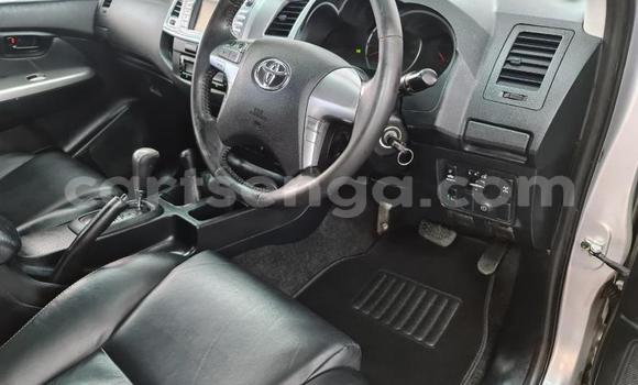 Acheter Occasion Voiture Toyota Hilux Gris à Big Bend, Lubombo Acheter Occasion Voiture Toyota Hilux Gris à Big Bend, Lubombo