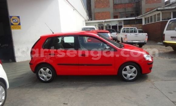 Acheter Occasion Voiture Volkswagen Polo Rouge à Hlatikulu, Shiselweni District