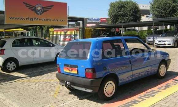 Nunua Ilio tumika Fiat Uno Blue Gari ndani ya Ezulwini nchini Hhohho Nunua Ilio tumika Fiat Uno Blue Gari ndani ya Ezulwini nchini Hhohho