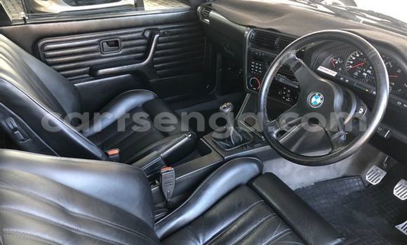 Nunua Ilio tumika BMW 326 Black Gari ndani ya Bulembu nchini Hhohho Nunua Ilio tumika BMW 326 Black Gari ndani ya Bulembu nchini Hhohho