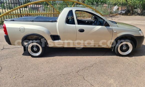 Nunua Ilio tumika Opel Corsa Silver Gari ndani ya Hlatikulu nchini Wilaya ya Shiselweni