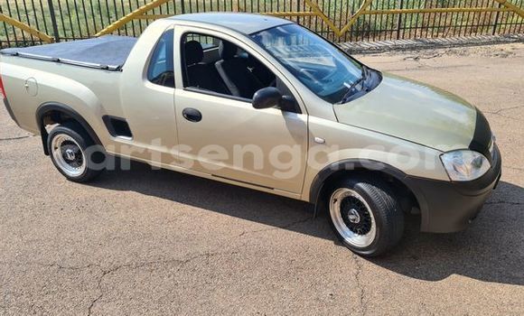 Buy Used Opel Corsa Silver Car in Hlatikulu in Shiselweni District Buy Used Opel Corsa Silver Car in Hlatikulu in Shiselweni District