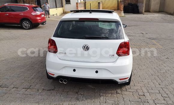 Buy Used Volkswagen Polo White Car in Bulembu in Hhohho Buy Used Volkswagen Polo White Car in Bulembu in Hhohho