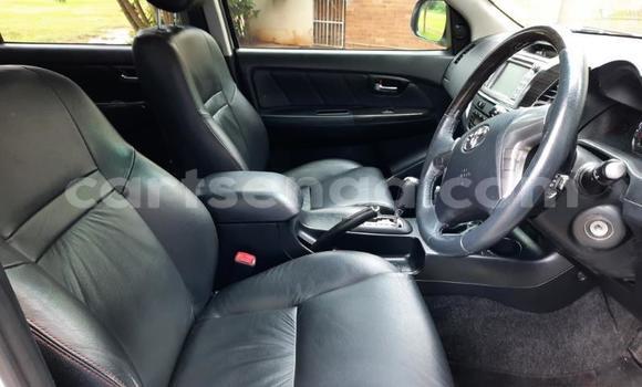 Acheter Occasion Voiture Toyota Fortuner Blanc à Hlatikulu, Shiselweni District Acheter Occasion Voiture Toyota Fortuner Blanc à Hlatikulu, Shiselweni District