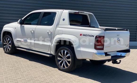 Nunua Ilio tumika Volkswagen Amarok White Gari ndani ya Bulembu nchini Hhohho Nunua Ilio tumika Volkswagen Amarok White Gari ndani ya Bulembu nchini Hhohho