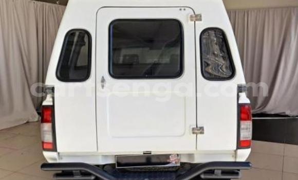 Acheter Occasion Voiture Nissan NP 300 Blanc à Ezulwini, Hhohho Acheter Occasion Voiture Nissan NP 300 Blanc à Ezulwini, Hhohho