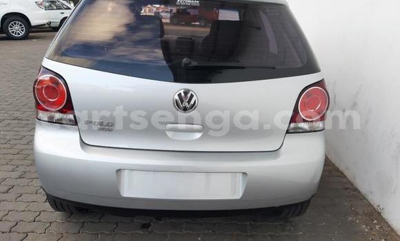 Nunua Ilio tumika Volkswagen Polo Silver Gari ndani ya Big Bend nchini Lubombo Nunua Ilio tumika Volkswagen Polo Silver Gari ndani ya Big Bend nchini Lubombo