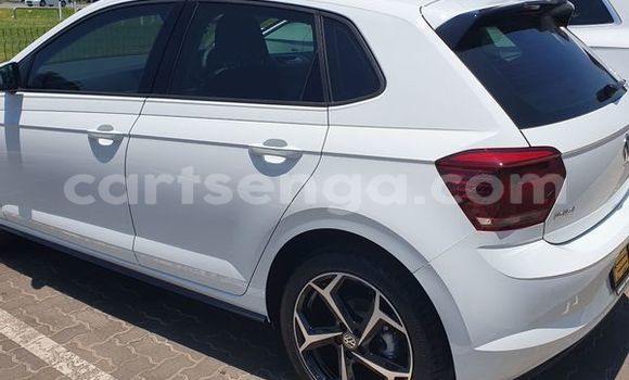 Nunua Ilio tumika Volkswagen Polo White Gari ndani ya Ezulwini nchini Hhohho Nunua Ilio tumika Volkswagen Polo White Gari ndani ya Ezulwini nchini Hhohho