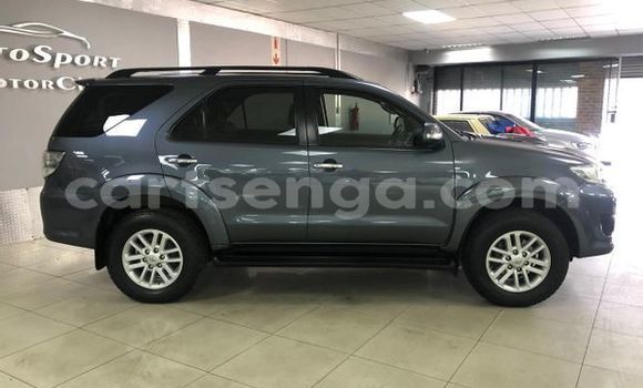 Acheter Occasion Voiture Toyota Fortuner Gris à Ezulwini, Hhohho Acheter Occasion Voiture Toyota Fortuner Gris à Ezulwini, Hhohho