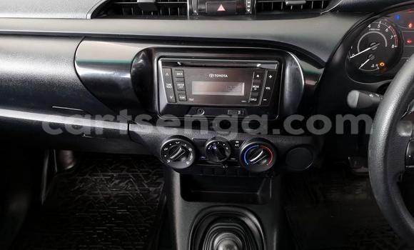 Nunua Ilio tumika Toyota Hilux White Gari ndani ya Manzini nchini Manzini Nunua Ilio tumika Toyota Hilux White Gari ndani ya Manzini nchini Manzini