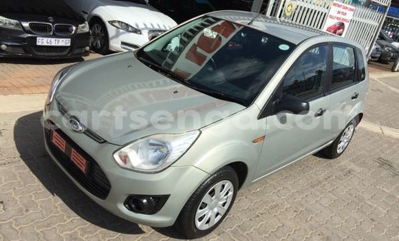 Nunua Ilio tumika Ford Fiesta Beige Gari ndani ya Big Bend nchini Wilaya ya Lubombo Nunua Ilio tumika Ford Fiesta Beige Gari ndani ya Big Bend nchini Wilaya ya Lubombo