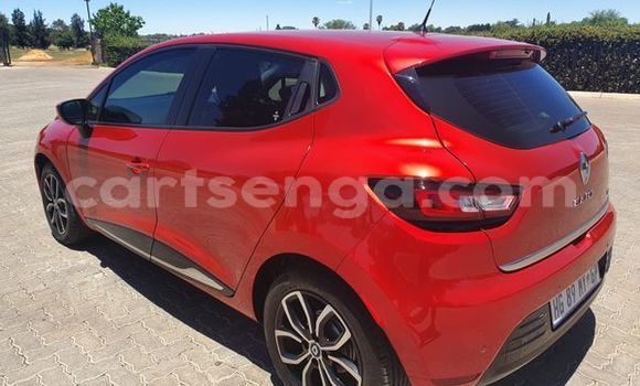 Acheter Occasion Voiture Renault Clio Rouge à Bulembu, Hhohho Acheter Occasion Voiture Renault Clio Rouge à Bulembu, Hhohho