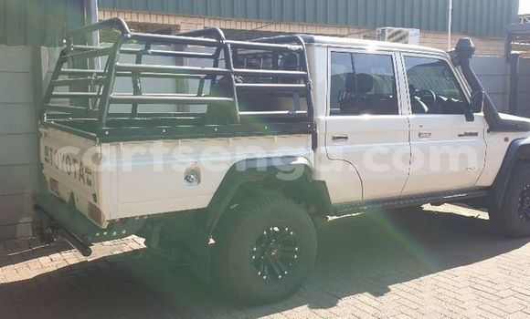 Acheter Occasion Voiture Toyota Land Cruiser Blanc à Ezulwini, Hhohho Acheter Occasion Voiture Toyota Land Cruiser Blanc à Ezulwini, Hhohho