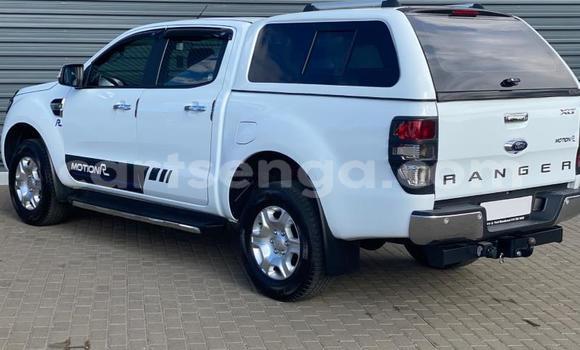 Nunua Ilio tumika Ford Ranger White Gari ndani ya Big Bend nchini Lubombo Nunua Ilio tumika Ford Ranger White Gari ndani ya Big Bend nchini Lubombo