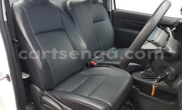 Acheter Occasion Voiture Toyota Hilux Blanc à Manzini, Manzini Acheter Occasion Voiture Toyota Hilux Blanc à Manzini, Manzini