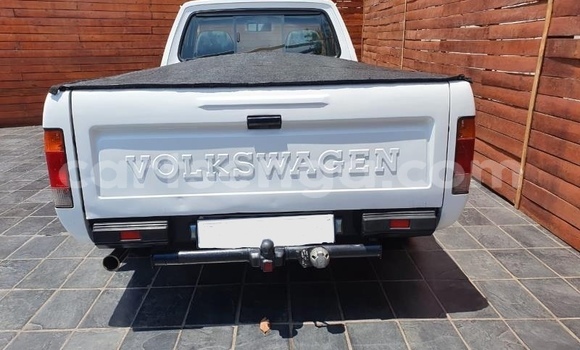 Nunua Ilio tumika Volkswagen Caddy White Gari ndani ya Ezulwini nchini Hhohho Nunua Ilio tumika Volkswagen Caddy White Gari ndani ya Ezulwini nchini Hhohho