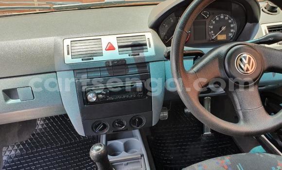 Nunua Ilio tumika Volkswagen Caddy White Gari ndani ya Ezulwini nchini Hhohho Nunua Ilio tumika Volkswagen Caddy White Gari ndani ya Ezulwini nchini Hhohho