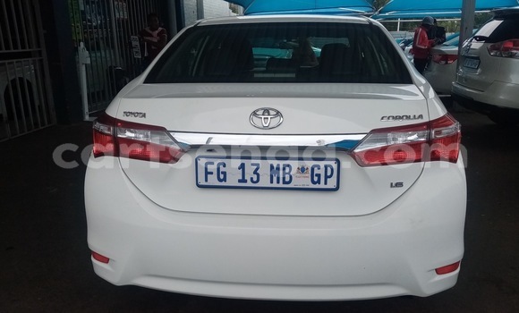 Buy Used Toyota Corolla White Car in Mbabane in Manzini Buy Used Toyota Corolla White Car in Mbabane in Manzini