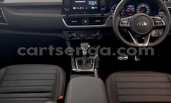 Nunua Ilio tumika Kia Sephia Red Gari ndani ya Ezulwini nchini Hhohho Nunua Ilio tumika Kia Sephia Red Gari ndani ya Ezulwini nchini Hhohho