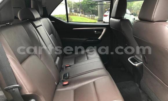 Acheter Occasion Voiture Toyota Fortuner Beige à Ezulwini, Hhohho Acheter Occasion Voiture Toyota Fortuner Beige à Ezulwini, Hhohho