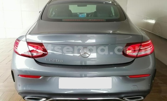 Nunua Ilio tumika Mercedes‒Benz C–Class Silver Gari ndani ya Big Bend nchini Lubombo Nunua Ilio tumika Mercedes‒Benz C–Class Silver Gari ndani ya Big Bend nchini Lubombo