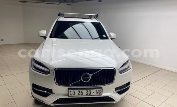 Nunua Ilio tumika Volvo XC90 White Gari ndani ya Ezulwini nchini Hhohho Nunua Ilio tumika Volvo XC90 White Gari ndani ya Ezulwini nchini Hhohho