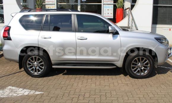 Acheter Occasion Voiture Toyota Land Cruiser Prado Gris à Manzini, Manzini Acheter Occasion Voiture Toyota Land Cruiser Prado Gris à Manzini, Manzini