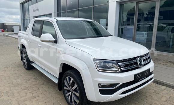 Nunua Ilio tumika Volkswagen Amarok White Gari ndani ya Nhlangano nchini Wilaya ya Shiselweni