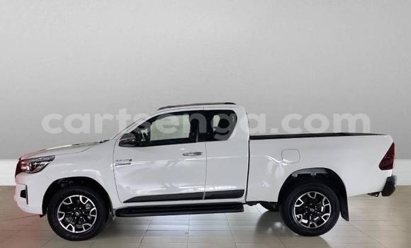 Acheter Occasion Voiture Toyota Hilux Blanc à Hlatikulu, Shiselweni District Acheter Occasion Voiture Toyota Hilux Blanc à Hlatikulu, Shiselweni District