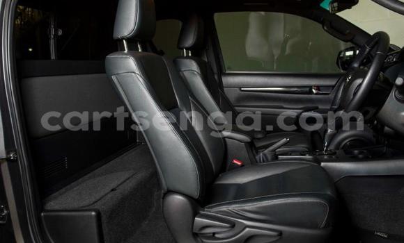 Buy Used Toyota Hilux Silver Car in Ezulwini in Hhohho Buy Used Toyota Hilux Silver Car in Ezulwini in Hhohho