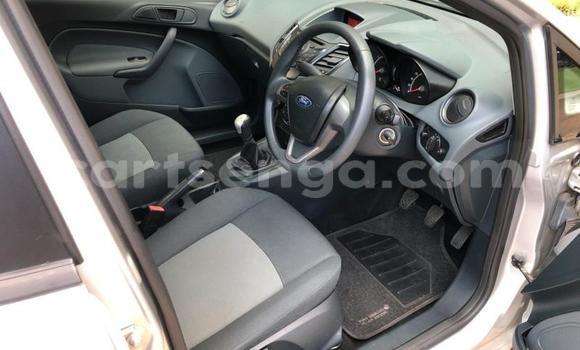 Acheter Occasion Voiture Ford Fiesta Gris à Ezulwini, Hhohho Acheter Occasion Voiture Ford Fiesta Gris à Ezulwini, Hhohho