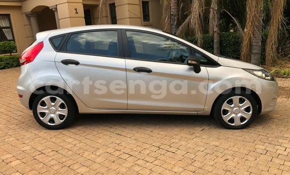Acheter Occasion Voiture Ford Fiesta Gris à Ezulwini, Hhohho Acheter Occasion Voiture Ford Fiesta Gris à Ezulwini, Hhohho