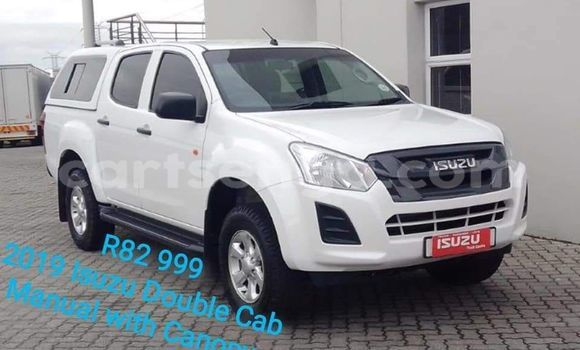 Buy Used Toyota Hilux White Car in Manzini in Manzini Buy Used Toyota Hilux White Car in Manzini in Manzini