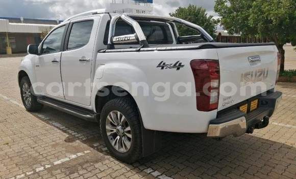 Buy Used Isuzu D–MAX White Car in Mbabane in Manzini Buy Used Isuzu D–MAX White Car in Mbabane in Manzini