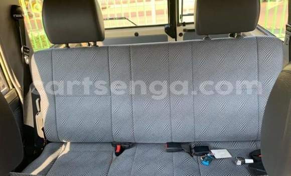 Acheter Occasion Voiture Toyota Land Cruiser Beige à Ezulwini, Hhohho Acheter Occasion Voiture Toyota Land Cruiser Beige à Ezulwini, Hhohho